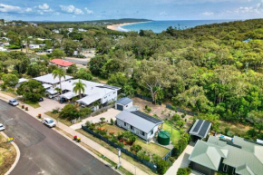Beach Break - Modern, Coastal Pet-Friendly Getaway in Sunny Agnes Water